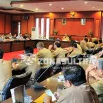 Minim, Nur Alam Minta Panitia HUT Sultra Pandai Kelola Anggaran Minim, Nur Alam Minta Panitia HUT Sultra Pandai Kelola Anggaran