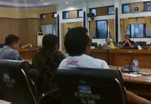 DPRD Sultra Siapkan Anggaran Pembangunan Stadion Sepakbola di Kolut DPRD Sultra Siapkan anggaran Pembangunan Stadion Sepakbola di Kolut