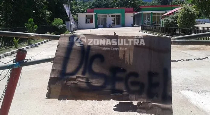 Merasa Dirugikan Ratusan Juta, Seorang Warga Segel APMS Andowia