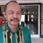 BPBD Taksir Kerugian Akibat Banjir dan Angin Kencang Capai Ratusan Juta Kepala BPBD Kendari, Suhardi