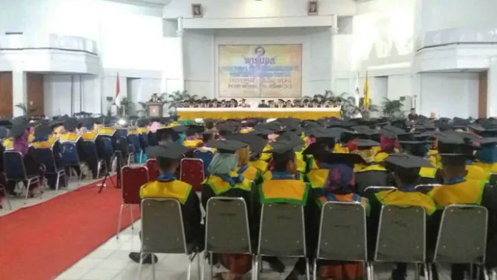 507 Mahasiswa UHO yang Wisuda Hari Ini Telah Terdaftar di PD Dikti