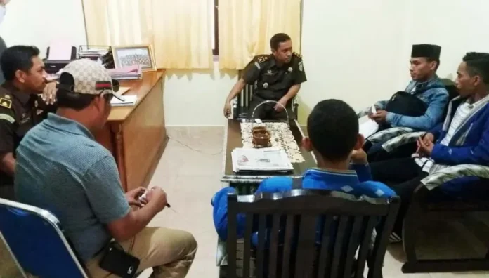 Mahasiswa Akper Pemkab Muna Juga Demo di Kejari, Ini Tuntutannya