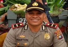 Jaga Diri, Alasan Sebagian Warga Butur Bawa Sajam Kapolsek Bonegunu Ipda Sunarton