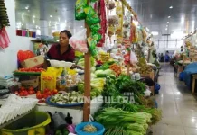 Sepi Pembeli, Pedagang Pasar Sentral Wuawua Alami Kerugian Sepi Pembeli, Pedagang Pasar Sentral Wuawua Alami Kerugian