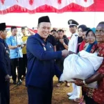 Jumat Barokah, Pemda Konut Salurkan Bantuan pada Masyarakat Kepulauan Jumat Barokah, Pemda Konut Salurkan Bantuan pada Masyarakat Kepulauan