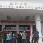 Mahasiswa Kolut Minta Dewan Usut Kasus Bantuan Stimulan Perumahan Mahasiswa Kolut Minta Dewan Usut Kasus Bantuan Stimulan Perumahan