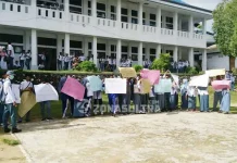 Tuntut Transparasi Dana BOS, Siswa SMAN 1 Raha Demo Kepala Sekolahnya Tuntut Transparasi Dana BOS, Siswa SMAN 1 Raha Demo Kepala Sekolahnya
