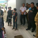 Tuntut Perbaikan Jalan Puluhan Warga Lakukan Aksi Demonstrasi di Kantor Bupati Konsel