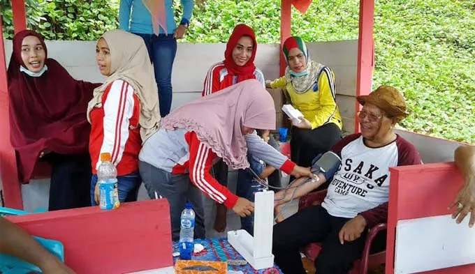 dinkes_kout Dinkes Gelar Pengobatan Gratis Bagi Warga Kepulauan Konut