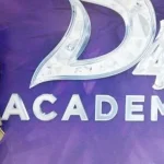 VIDEO : Fildan Pamitan Kepada Ibunda dan Walikota Baubau Kontestan Dangdut Academi (DA) Indosiar Fildan Rahayu. (Istimewa)