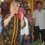 Pamerkan Aneka Olahan Cabai di Halo Sultra, Koltim Dipuji Tina Nur Alam Pamerkan Aneka Olahan Cabai di Halo Sultra, Koltim Dipuji Tina Nur Alam