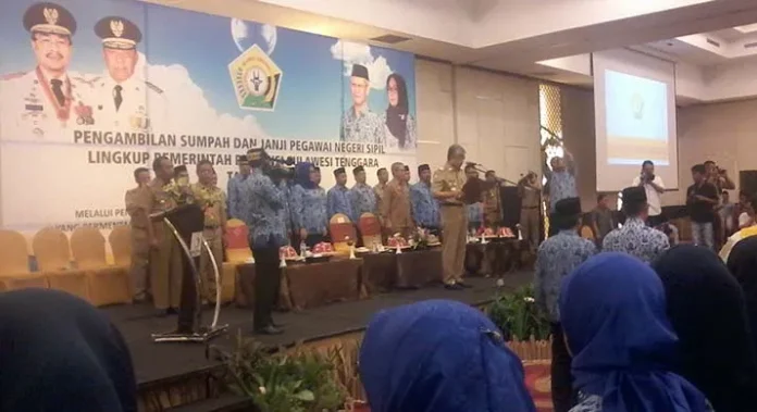 2 Ribu PNS Pemprov Sultra Ikrarkan Sumpah Jabatan, Ada yang Sudah Mau Pensiun