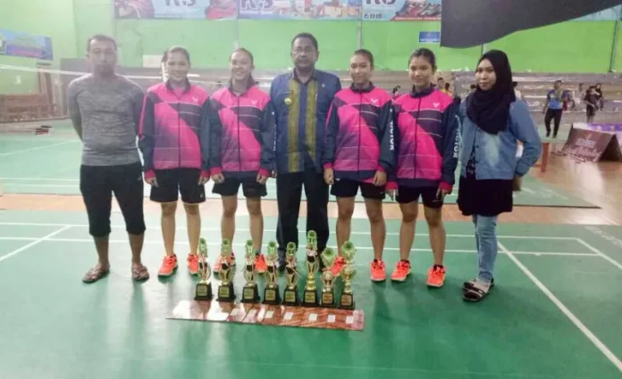 PB KME Konut Rebut 7 Piala Turanament Badminton Open Gubernur Cup