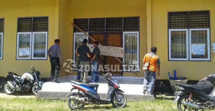 Diduga Hasil Penerimaan PHL Ada Rekayasa, Kantor Satpol PP Konut Disegel