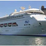 Kapal Cruise Pacific Eden dengan 1.500 Wisman Menuju Benoa Kapal Cruise Pacific Eden dengan 1.500 Wisman Menuju Benoa