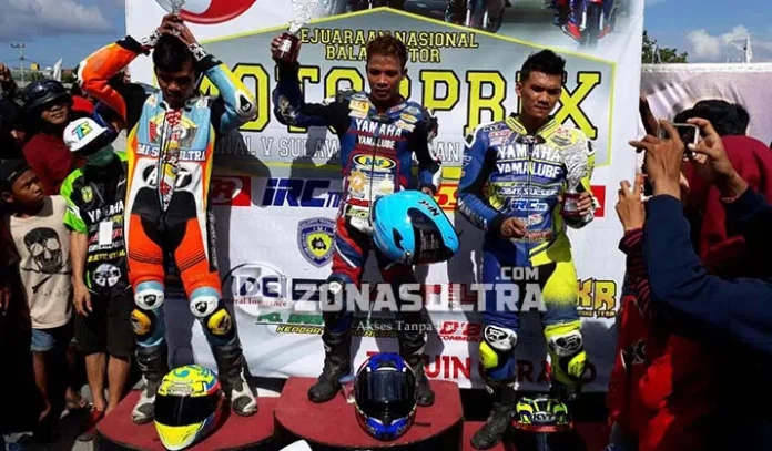 Handy Tuahatu Berjaya di Kejurnas Motoprix