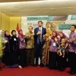 Lazuardi Ibnu Sina Kendari Gelar Seminar Parenting Lazuardi Ibnu Sina Kendari Gelar Seminar Parenting