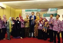 Lazuardi Ibnu Sina Kendari Gelar Seminar Parenting Lazuardi Ibnu Sina Kendari Gelar Seminar Parenting