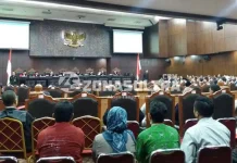 MK Tolak Gugatan Rasak-Haris MK Tolak Gugatan Rasak-Haris