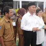 Mendikbud Ancam Pecat Guru yang Bantu Siswanya Jawab Soal UN Muhadjir Effendy