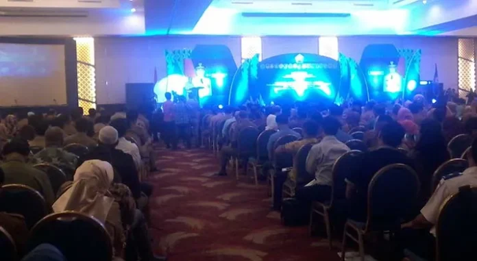 Tak Tidur Semalaman, Gubernur Nur Alam Telat 2 Jam Hadiri Musrenbang