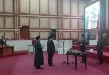 PAW Dua Anggota DPRD Sultra Resmi Dilantik PAW Dua Anggota DPRD Sultra Resmi Dilantik