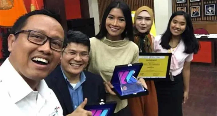 Putri Indonesia 2015 Ajak Mahasiswa UI Medsoskan Wonderful Indonesia