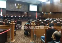 Amar Putusan MK, Tolak Permohonan Faisal Hasniwati Amar Putusan MK, Tolak Permohonan Faisal Hasniwati