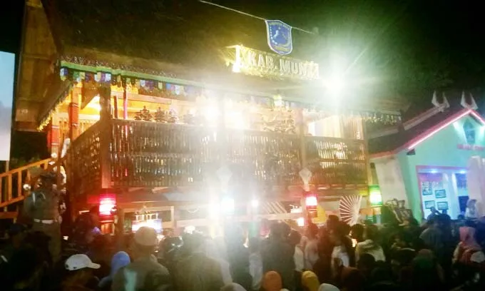 stand_muna_Halo_sultra1 Pembukaan HUT Sultra ke-53, Stand Pameran Rumah Adat Kabupaten Muna Diserbu Pengunjung