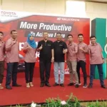 Total Transaksi Partshop Gathering Toyota Kalla 2017 Capai Rp 5,7 Miliar Total Transaksi Partshop Gathering Toyota Kalla 2017 Capai Rp 5,7 Miliar
