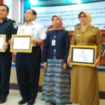 Lima Satuan Kerja di Sultra Dapat Treasury Award 2017 Lima Satuan Kerja di Sultra Dapat Treasury Award 2017
