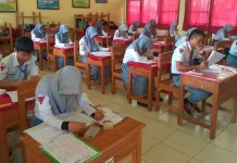 Pelaksanaan UN SMA di Konsel Berjalan Lancar Pelaksanaan UN SMA di Konsel Berjalan Lancar