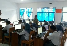 Sebanyak 384 Siswa SMAN 1 Raha Ikuti UNBK Sebanyak 384 Siswa SMAN 1 Raha Ikuti UNBK
