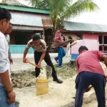 Atasi Gangguan Kamtibmas, Polsek Wangi-Wangi Bangun Poskamling di Desa Mola Raya Atasi Gangguan Kamtibmas, Polsek Wangi-Wangi Bangun Poskamling di Desa Mola Raya