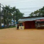 Hujan Mengguyur Kendari Sampai Besok, Ini Penyebabnya Hujan Mengguyur Kendari Sampai Besok, Ini PenyebabnyaHujan Mengguyur Kendari Sampai Besok, Ini Penyebabnya