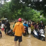 Akibat Banjir, Aktivitas Warga Kecamatan Kendari Menuju Pusat Kota Lumpuh