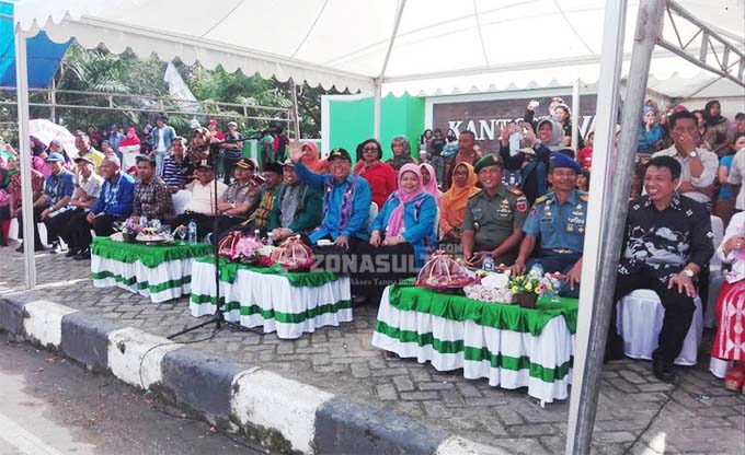 23 Paguyuban Ramaikan Pawai Budaya HUT Kota Kendari