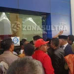 Aula Bahteramas Penuh, Sebagian Tamu Undangan Tidak Bisa Masuk Aula Bahteramas Penuh, Sebagian Tamu Undangan Tidak Bisa Masuk