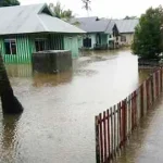 30 Rumah di Konut Terendam Banjir Setinggi Satu Meter 30 Rumah di Konut Terendam Banjir Setinggi Satu Meter