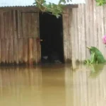 Banjir Bandang Terjang Konkep, 1 Jembatan Putus dan 3 Kecamatan Terisolasi Hujan Mengguyur Tiga Rumah Warga di Kusambi Terendam Banjir