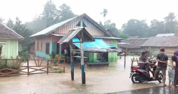 Hujan Dua Jam, Empat Rumah di Keisio Koltim Tergenang