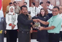 DPRD Kabupaten Semarang Belajar Pengelolaan Sampah di Kendari DPRD Kabupaten Semarang Belajar Pengelolaan Sampah di Kendari