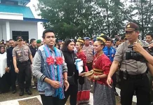 Ingin Melihat Fildan, Warga Baubau Tumpah Ruah di Jalanan Ingin Melihat Fildan, Warga Baubau Tumpah Ruah di Jalanan