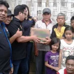 Garda Pemuda Nasdem Berikan Bantuan Bedah Rumah Garda Pemuda Nasdem Berikan Bantuan Bedah Rumah