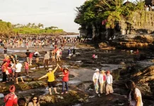 Sulawesi Utara Swim Fest 2017 Dihebohkan Ratusan Wisman Tiongkok ilustrasi wisman