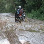Warga 4 Kecamatan di Konawe Tuntut Perbaikan Jalan Rusak Warga 4 Kecamatan di Konawe Tuntut Perbaikan Jalan Rusak