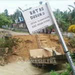 BPBD Muna Bakal Anggarkan Rp 1,5 Miliar untuk Perbaikan Jembatan dan Tanggul di Desa Kamosope BPBD Muna Bakal Anggarkan Rp 1,5 Miliar untuk Perbaikan Jembatan dan Tanggul di Desa Kamosope