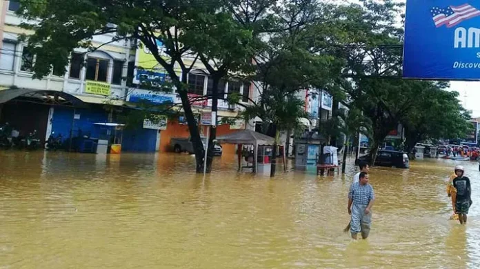 Sekda Sultra Sebut Kadia Daerah Terparah Bencana Banjir