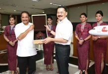 Lanjutkan Roadshow, Menpar Arief Yahya ke Markas Lion Air Lagi Lanjutkan Roadshow, Menpar Arief Yahya ke Markas Lion Air Lagi