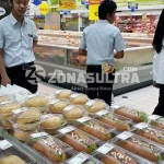 Tidak Miliki Tanggal Kedaluarsa, Puluhan Makanan di Hypermart Dilarang Dipasarkan Tidak Miliki Tanggal Kedaluarsa, Puluhan Makanan di Hypermart Dilarang Dipasarkan